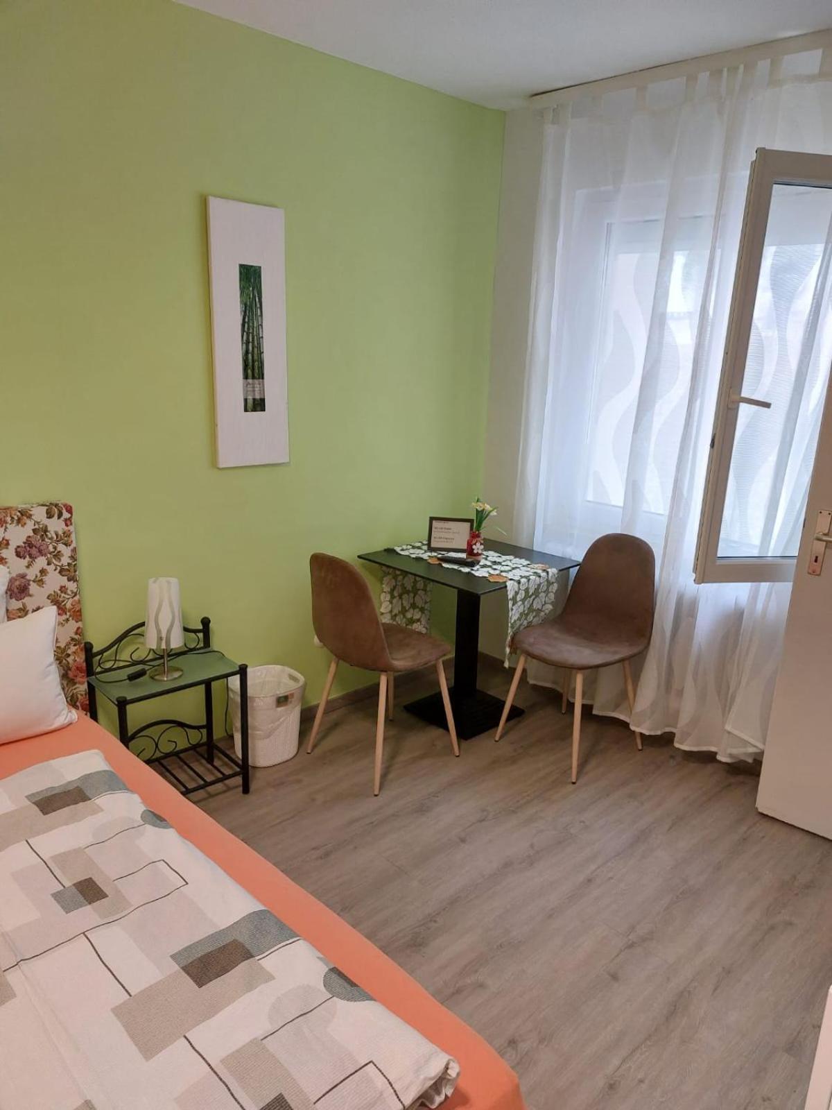 Schwabenstuben Doppelzimmer เมียร์สบวร์ก ภายนอก รูปภาพ